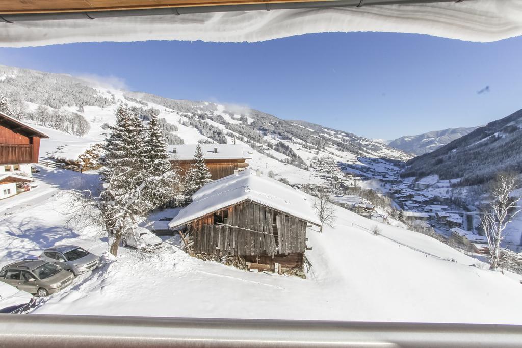 Eberharthof Apartment Saalbach-Hinterglemm Exterior foto